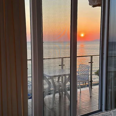 Apartment Holiday *