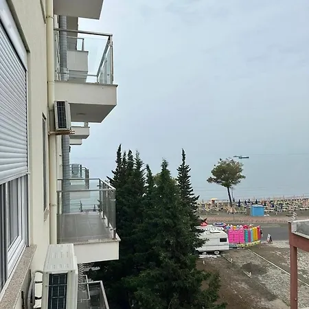 Holiday Daire Shëngjin