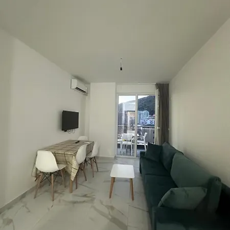 Apartment Holiday *